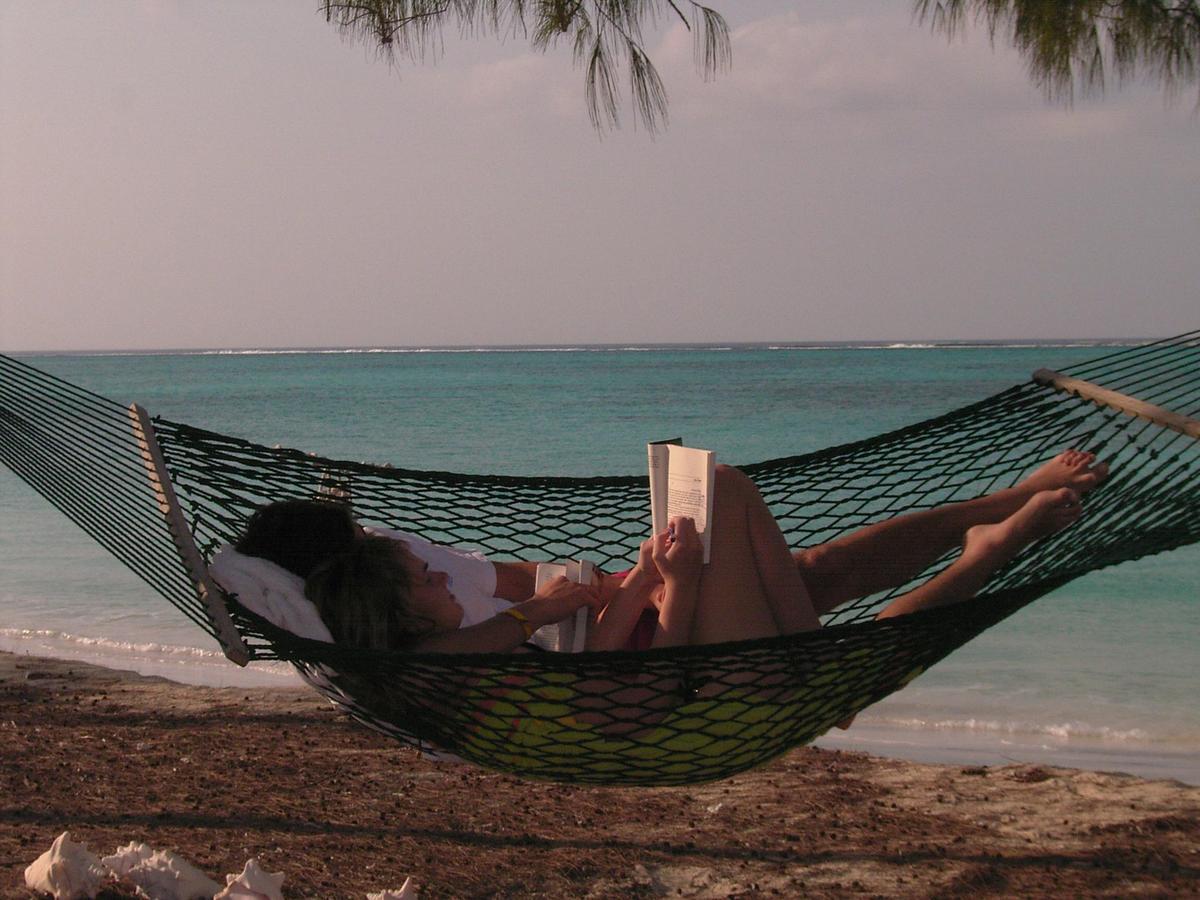 Whitby Hollywood Beach Suites Turks And Caicos מראה חיצוני תמונה