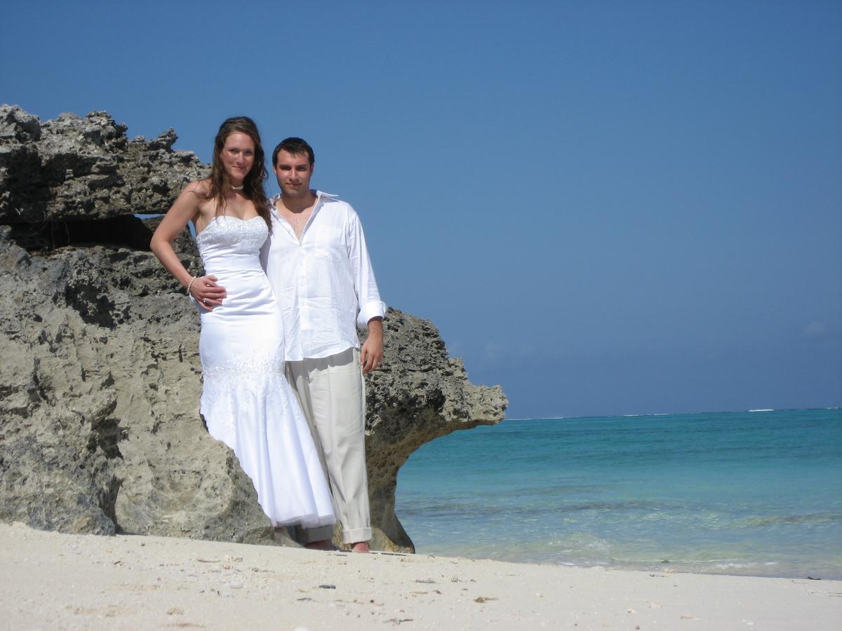 Whitby Hollywood Beach Suites Turks And Caicos מראה חיצוני תמונה